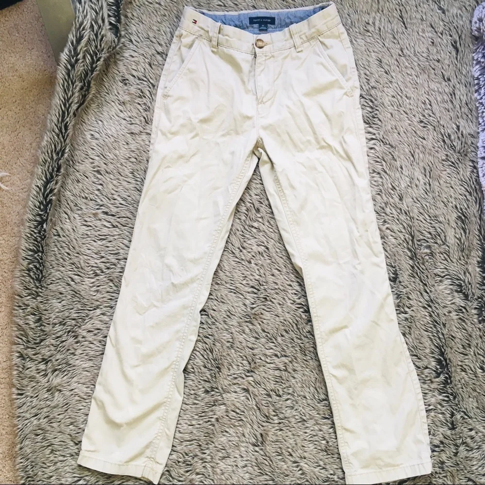 TOMMY HILFIGER boy’s slim fit cream color khaki pants size 10